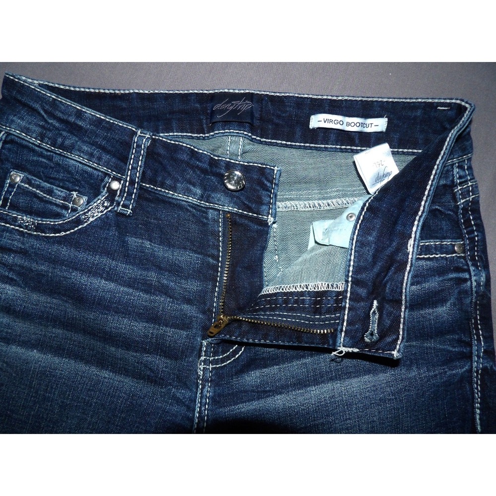 DAYTRIP Medium Wash Stretch Mid-Rise VIRGO Boot Cut Denim Jeans Women's 26 - Picture 5 of 7